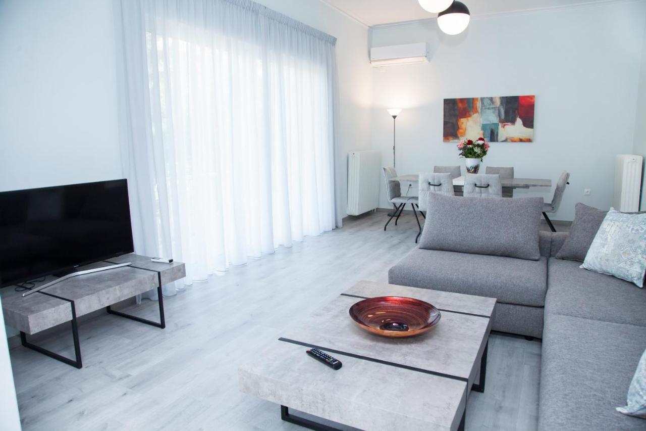 Sunny And Minimal Apt In Glyfada With 3 Bdrm Athens Luaran gambar