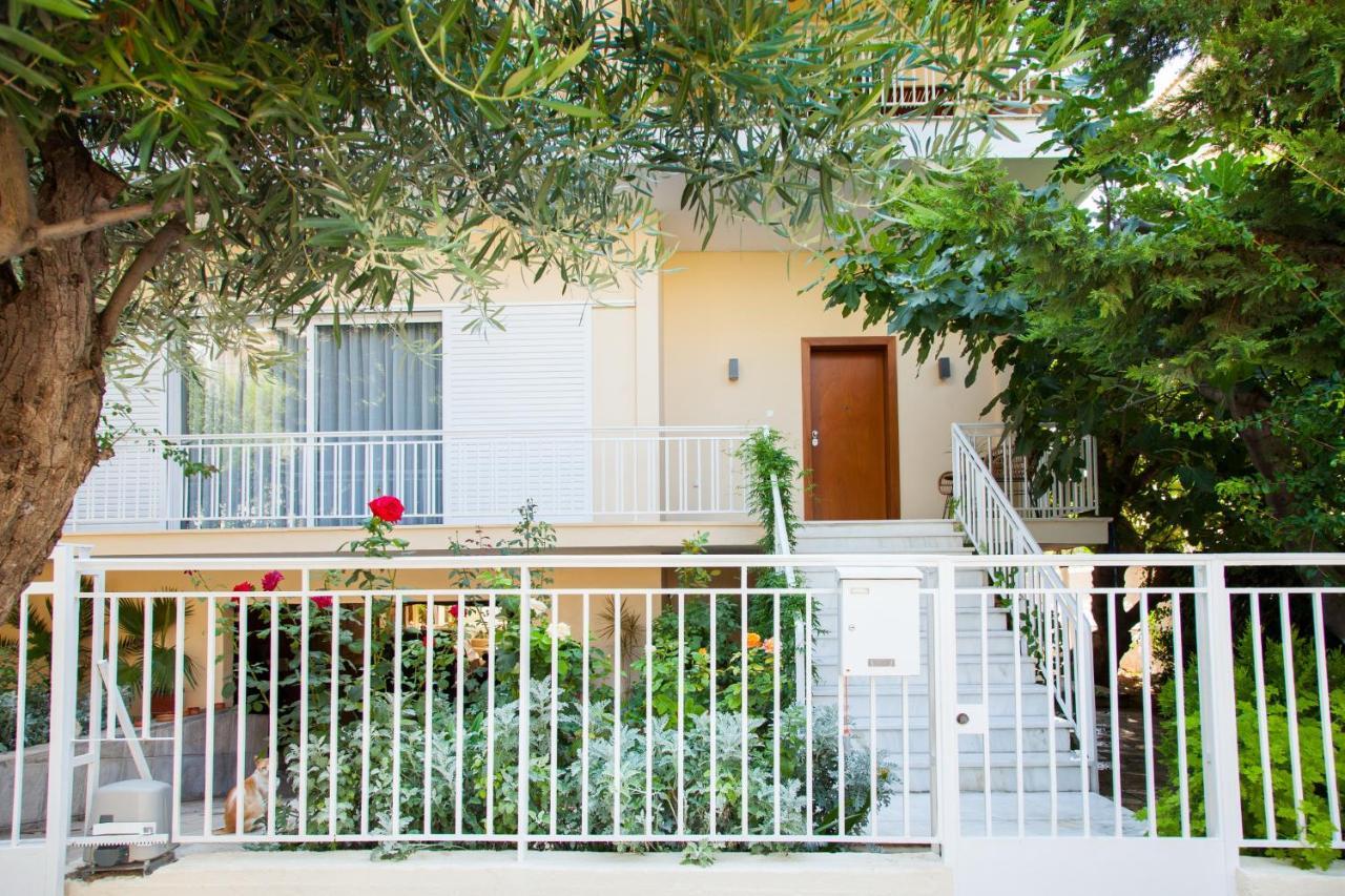 Sunny And Minimal Apt In Glyfada With 3 Bdrm Athens Luaran gambar