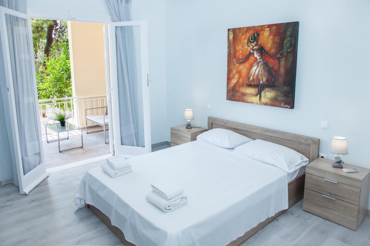 Sunny And Minimal Apt In Glyfada With 3 Bdrm Athens Luaran gambar